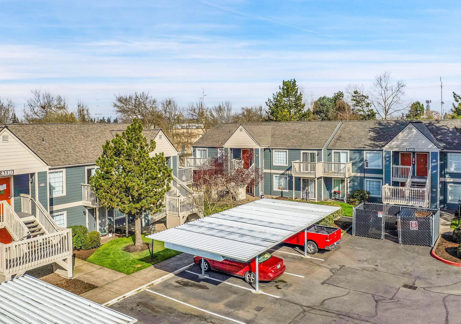 BROOK HOLLOW APARTMENTS — Photo 4