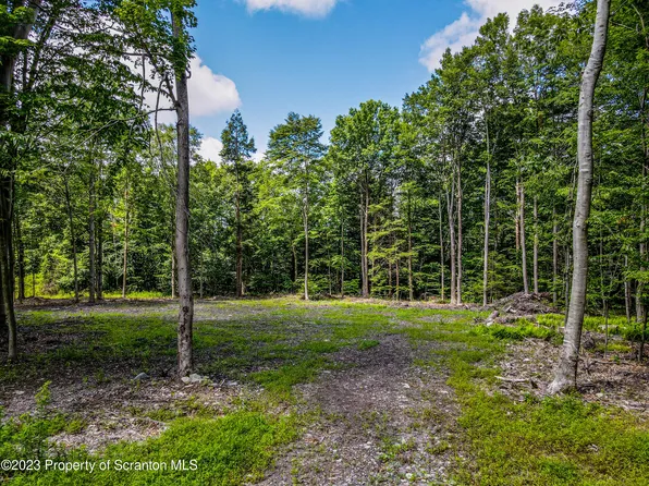 31 Wright Way, Nicholson, PA 18446