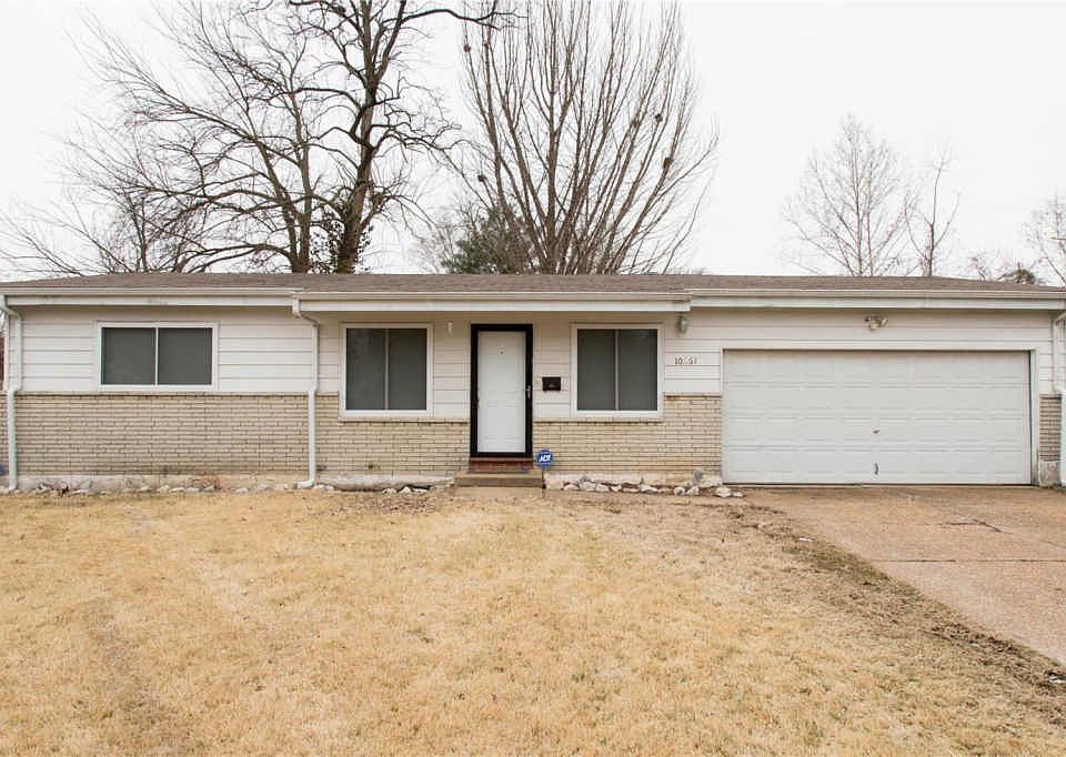 1st image of 10261 Cedarhurst Dr