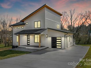 19 Scott Meadows Dr, Asheville, NC 28806