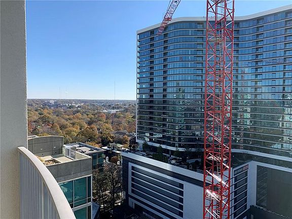 5th image of 923 Peachtree St NE Unit 1927