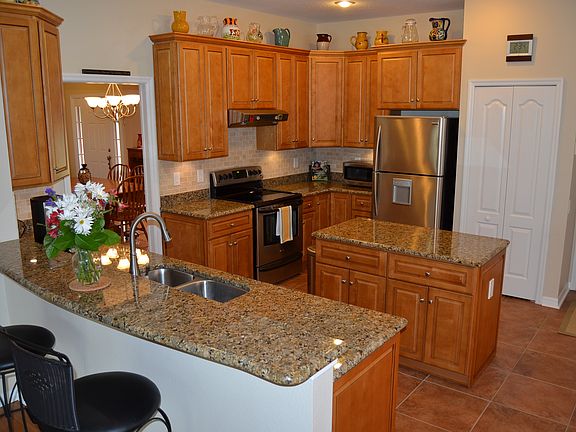 4th image of 12908 Greenville Ct