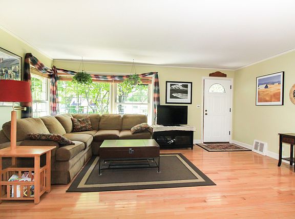 4th image of 132 S Ashland Ave