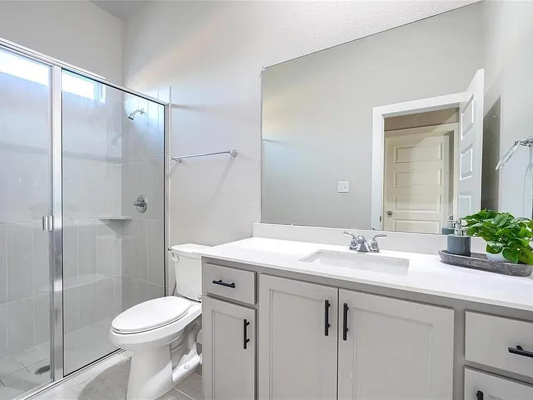 3300 Hawkins Ave — Photo 11