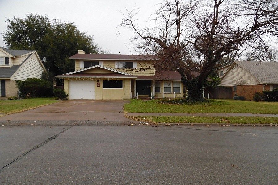 1st image of 614 Beacon Hill Dr