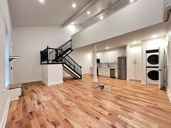2nd image of 509 E 12th St #B