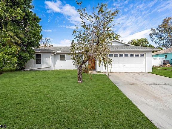 4th image of 1333 SW 5th Pl