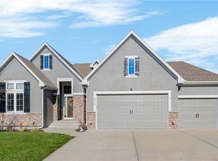 6549 N Whitetail Way, Parkville, MO 64152