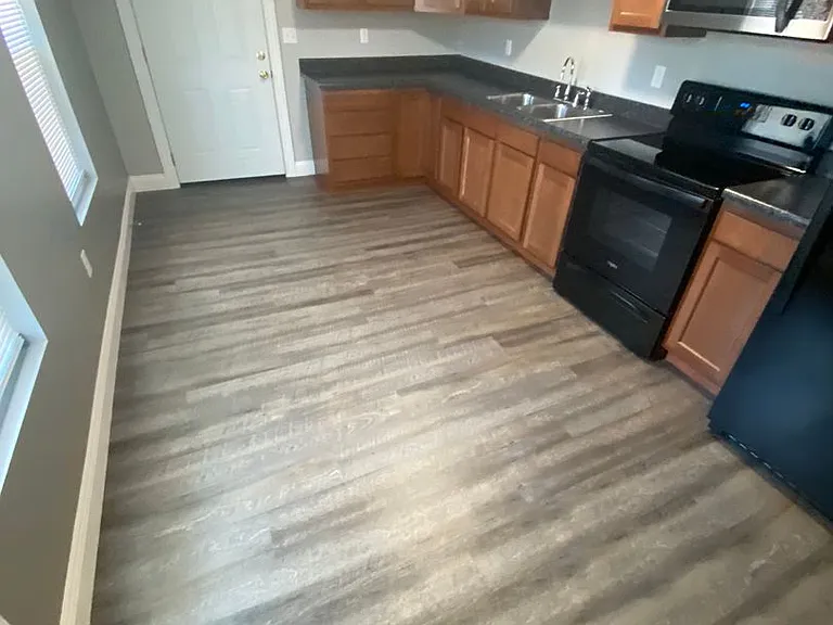 333 W 3rd St — Photo 14