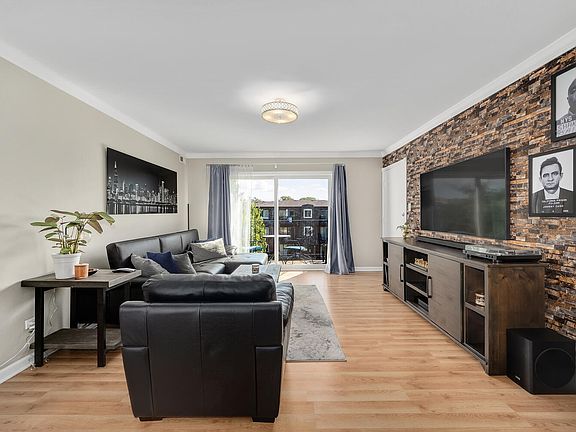 4th image of 9384 Bay Colony Dr APT 3N