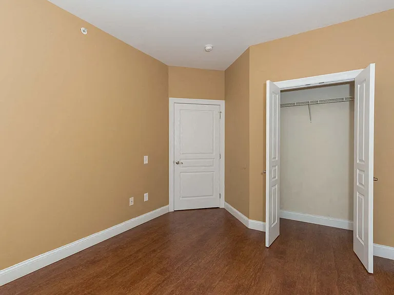 Baxter Knolls Apartment — Photo 13