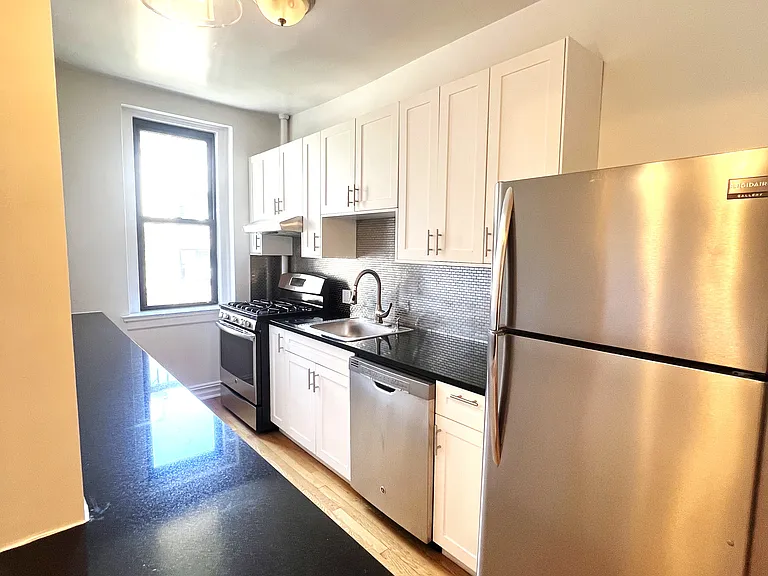 111 W 94th St #5E — Photo 5