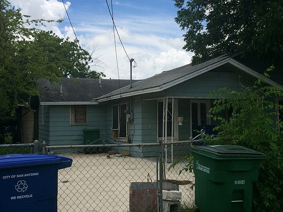 3rd image of 2724 Chihuahua St