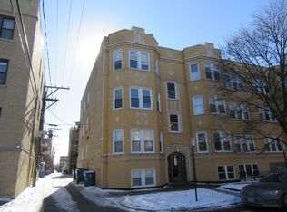 2251 W Rosemont Ave APT 1, Chicago, IL 60659