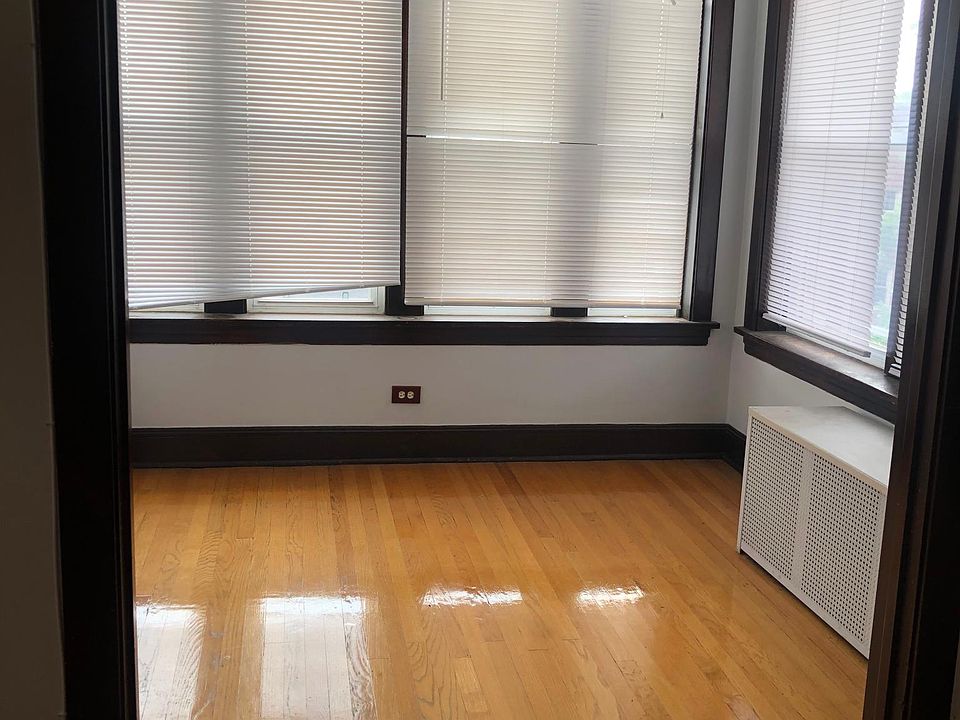 1st image of 2736 W Giddings St #3