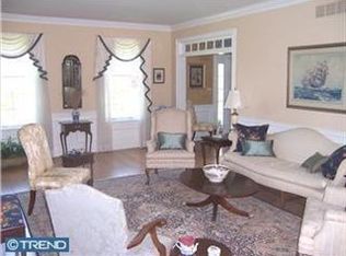 1300 Sackettsford Rd, Warminster, PA 18974