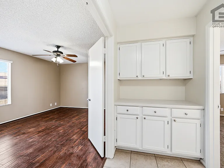 7202 W Corrine Dr — Photo 22