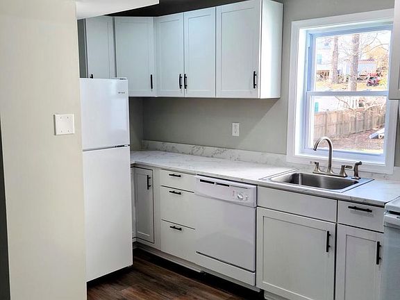 3rd image of 21701 Great Mills Ln #B