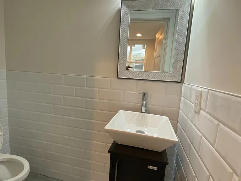 2609 Almond St — Photo 4
