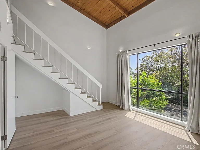 10793 Ashton Ave #14 — Photo 15