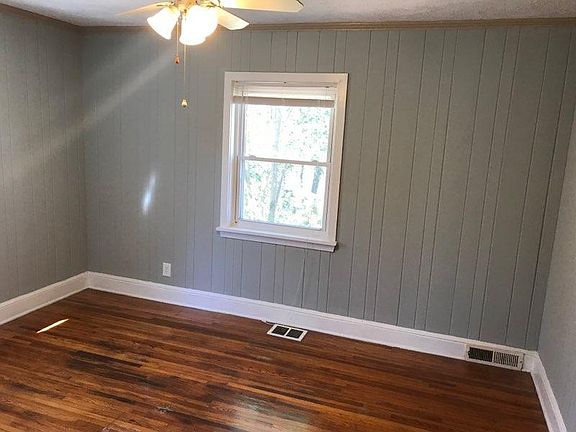 5th image of 4025 Hiddenbrook Dr
