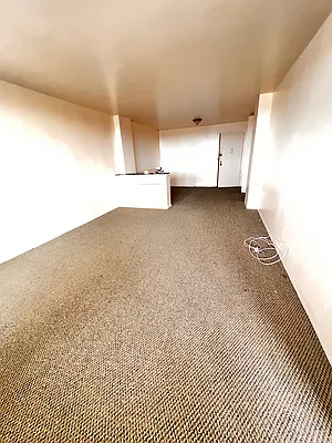 Rented by Smart NY Realty LLC | media 12