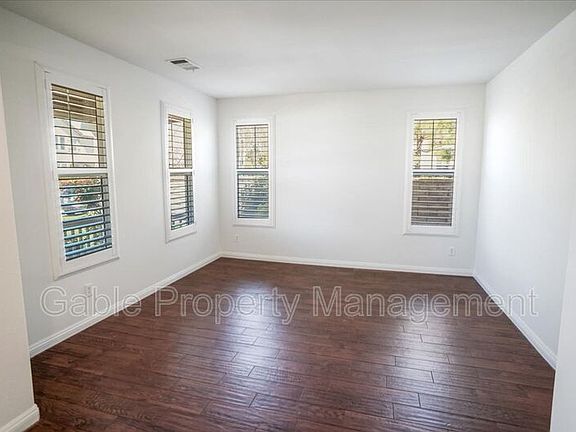 4th image of 27580 Sunny Creek Dr