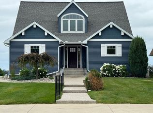 357 Killarney Beach Rd, Bay City, MI 48706