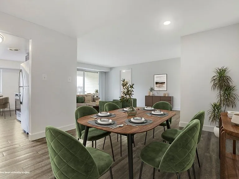 Marrion Square Apartments — Photo 3