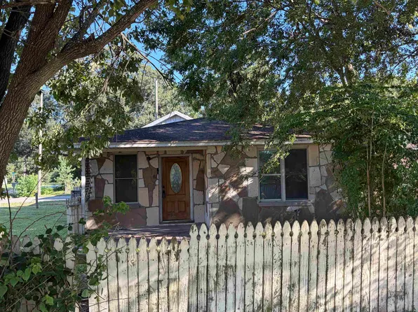 2999 Manning St, Port Arthur, TX 77640