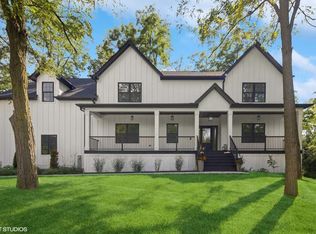11301 Sequoya Ln, Indian Head Park, IL