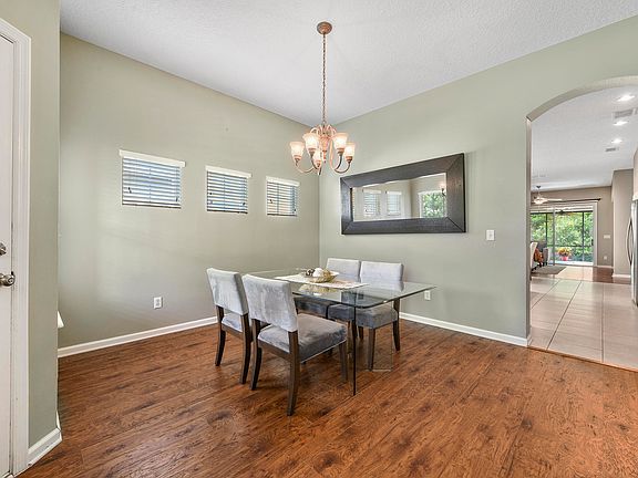 4th image of 133 Thornloe Dr