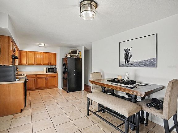 4th image of 2804 KATHRYN AVENUE