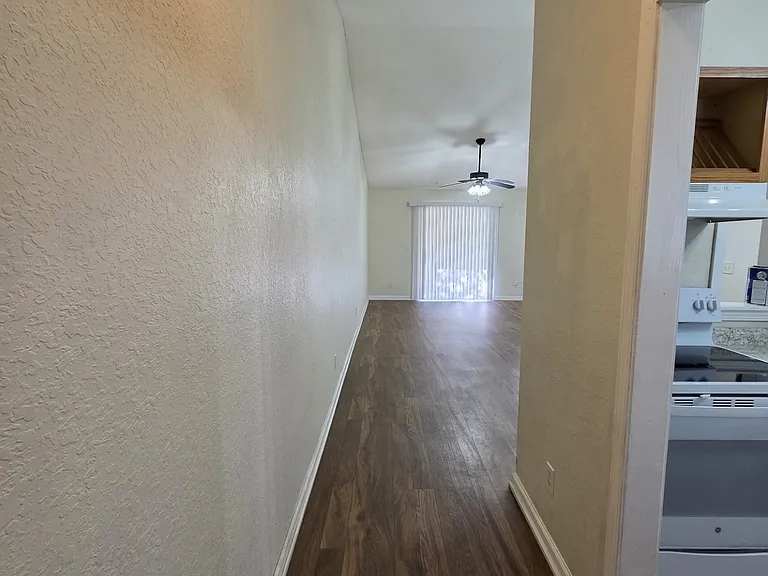 403 S Ashley St — Photo 6