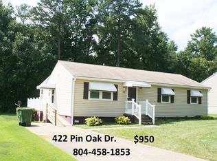 422 Pinoak Dr, Hopewell, VA 23860