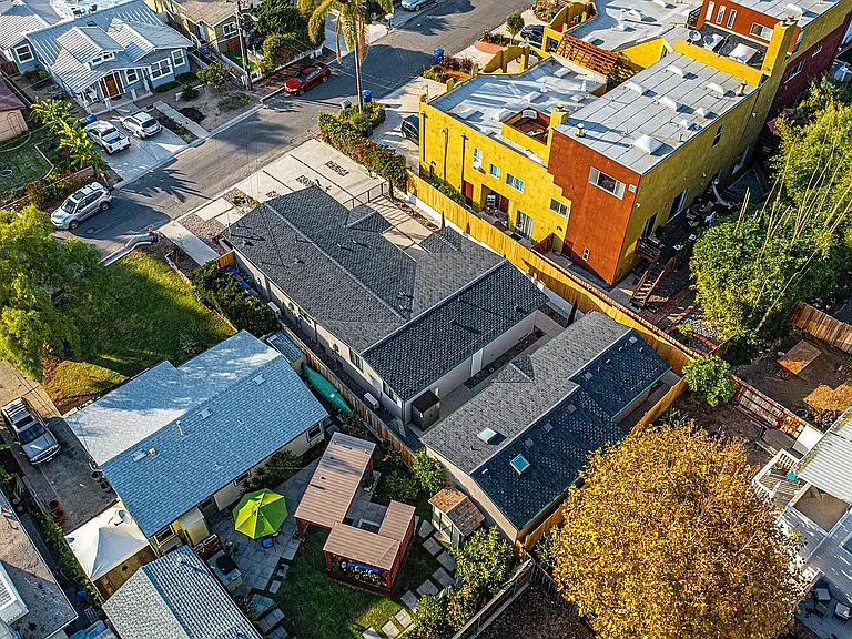 262 Barbara Ave — Photo 47