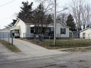 17 S Rankin Ave, South Charleston, OH 45368