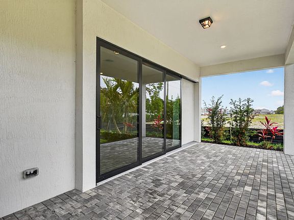 Covered Lanai Homesite 06700