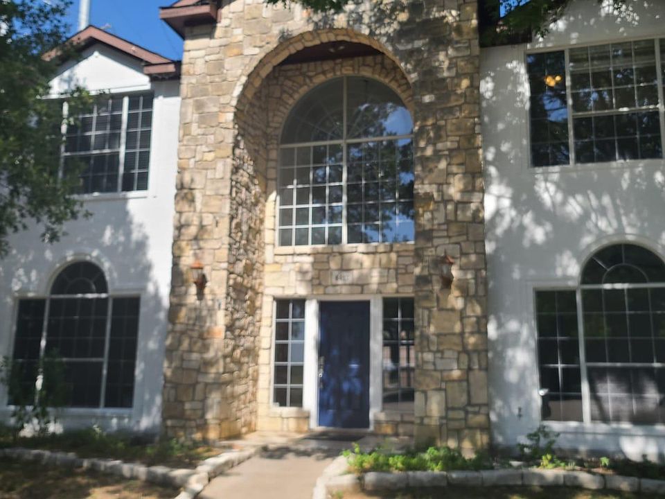 1st image of 6412 Pavillion Ct