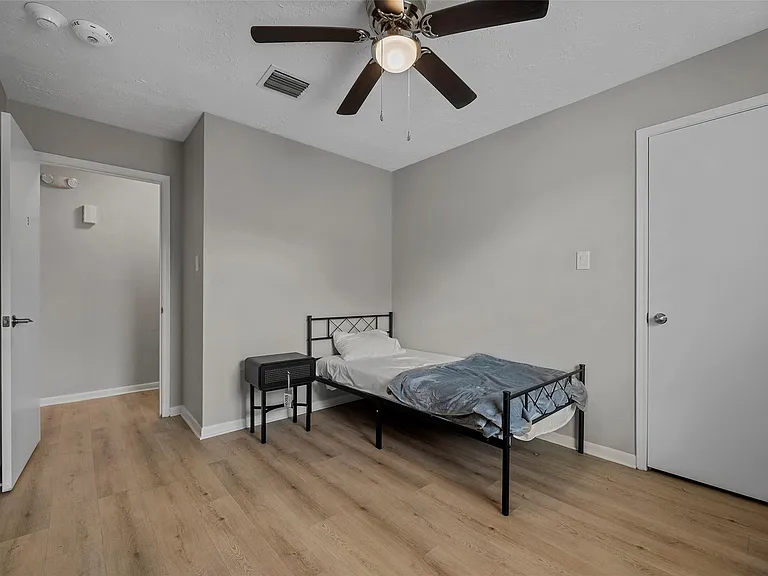 22114 Merrymount Dr — Photo 14