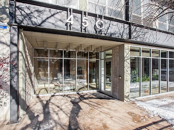 2nd image of 450 W Briar Pl APT 8A