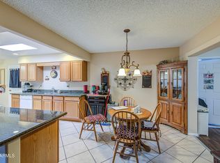 10022 W Kingswood Cir, Sun City, AZ 85351