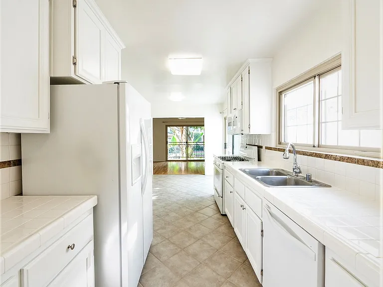 8219 Redlands St — Photo 14