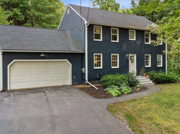 31 Wild Pasture Road, Kensington, NH 03833