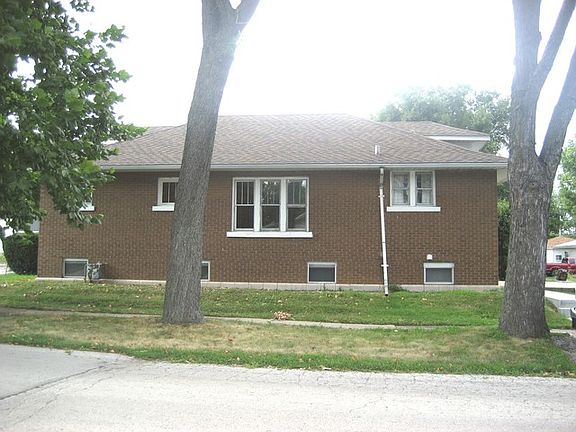 4th image of 1100 Highland Ave