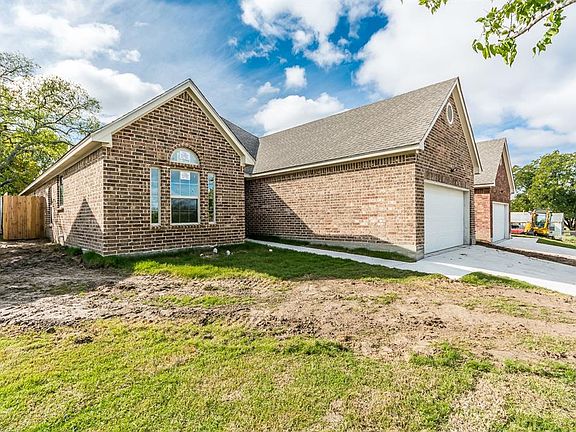 3rd image of 8427 Whitney Dr