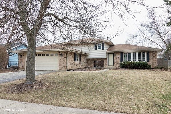 1st image of 1006 Somerset Acres