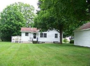 206 W Prospect St, Muir, MI 48860