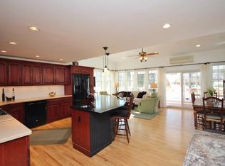 14 Hollow Dr, New City, NY 10956
