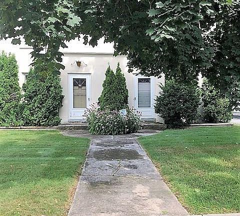 2nd image of 114 Crosby St